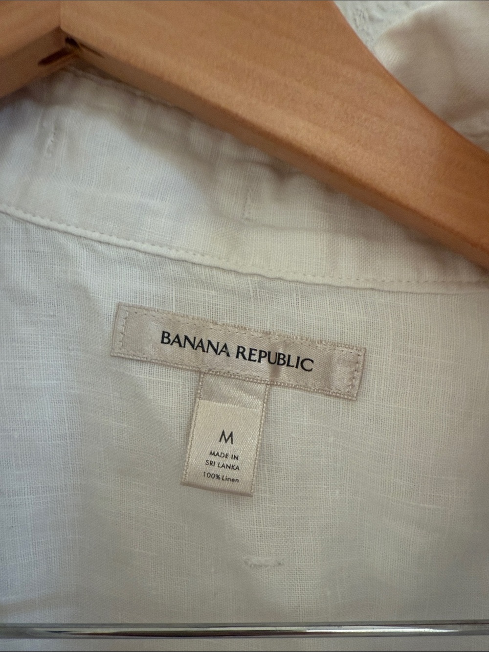 Banana Republic White Short-Sleeve Linen Button-Front Blouse - Picture 2 of 3